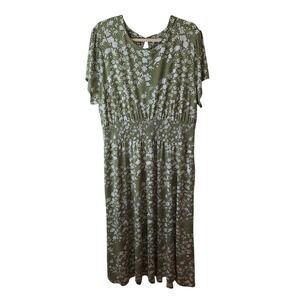 Cato 18/20W Floral Print Green Dress with Pockets Short Sleeve Elastic Waist